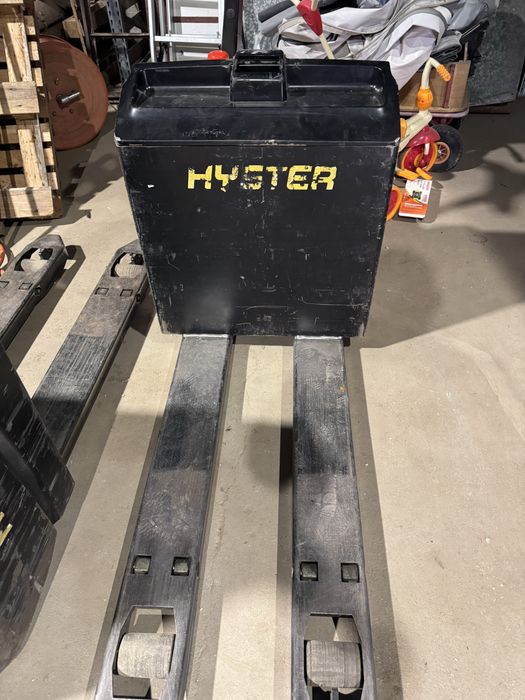 Paleciak elektryczny Hyster