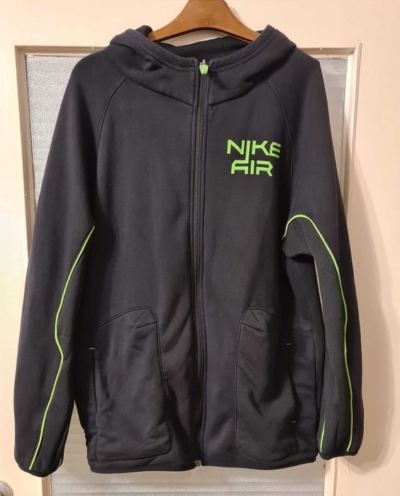 Czarna bluza rozpinana z kapturem Nike rozmiar 158-170 M