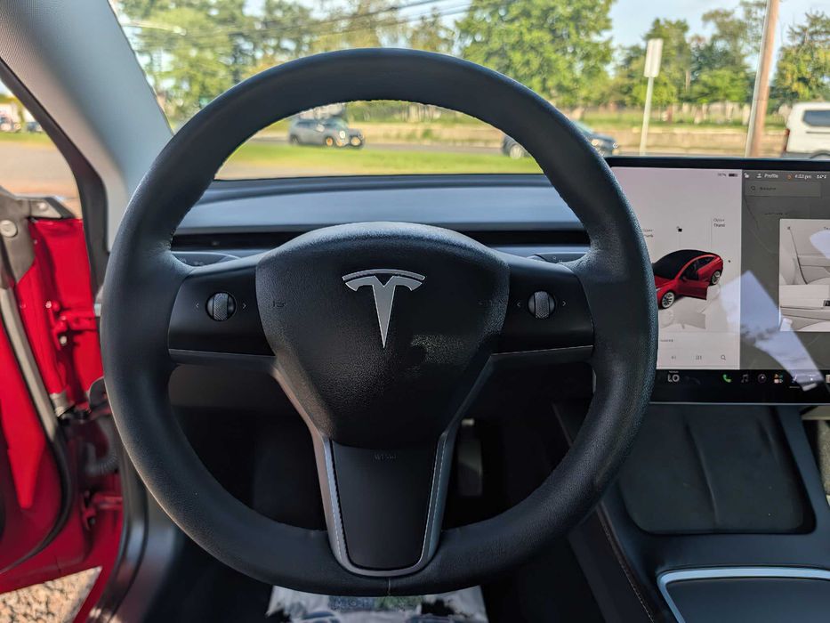 Tesla Model 3 Long Range      2022
