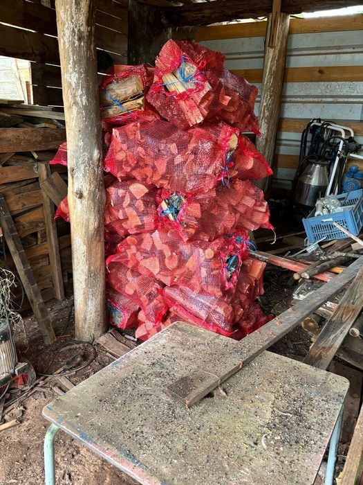 Lenha sacos 40kg  Ecologica Limpeza Mata