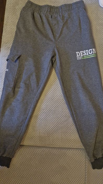 Spodnie chłopięce 140cm