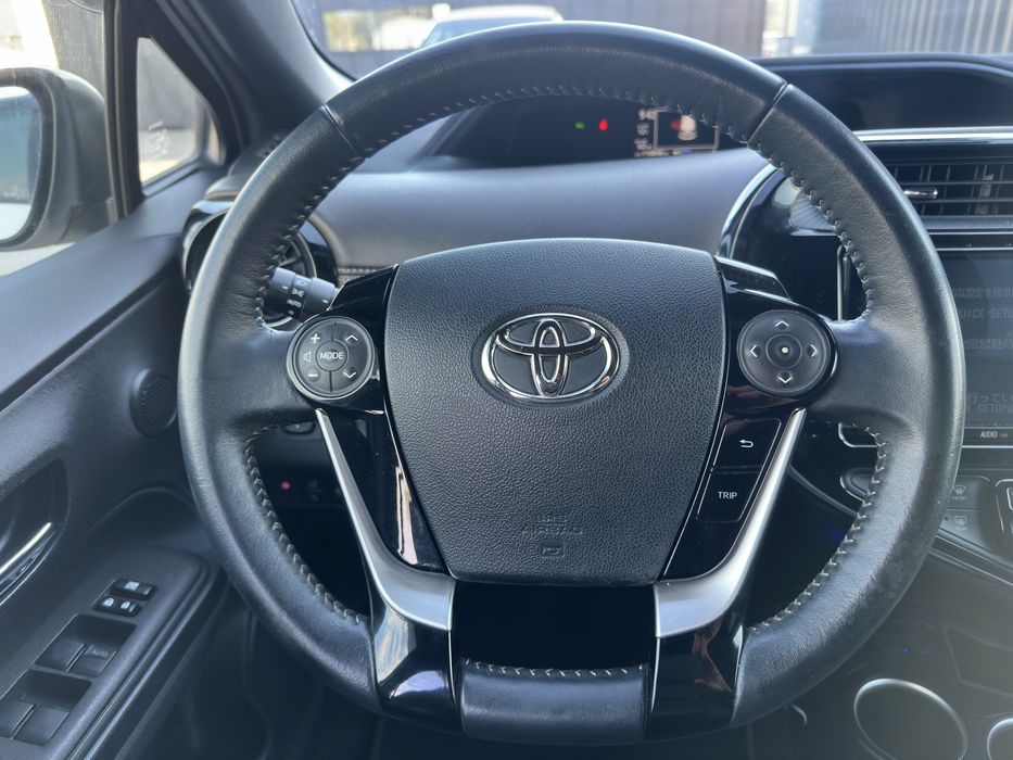 4л/100 км! Toyota AQUA 1.5 гібрид CROSSOVER 2019 рік 13800$