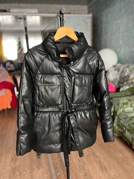 Продам куртку кожану