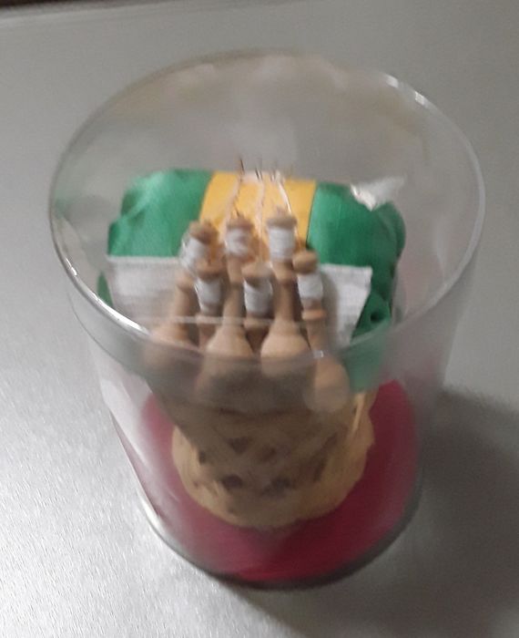 Almofada miniatura da renda de Bilros sem cavalete