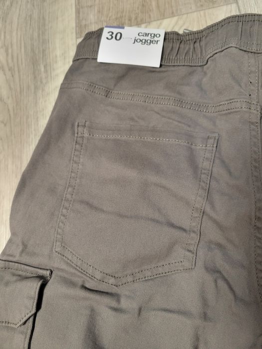 Продам нові  чоловічі  штани  Sinsay р.30