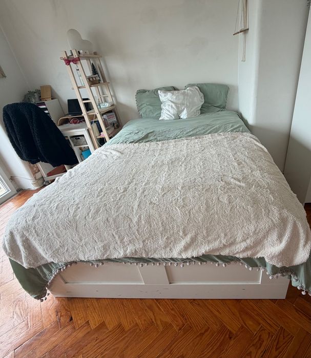 Cama de casal com colchão