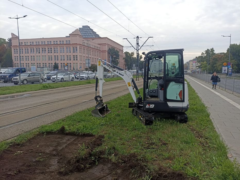 wypożyczalnia wynajem minikoparka mini koparka 3 tony bobcat jcb cat