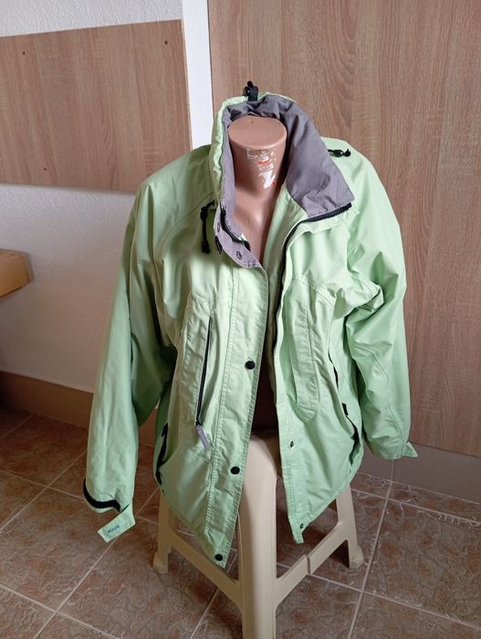 Жіноча куртка тепла р 50-52