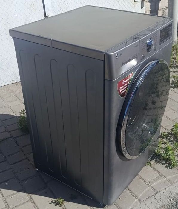 Пральна машина LG на 9 кг