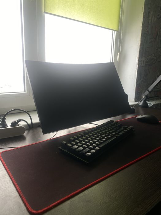 Монітор msi mag 244c 180hz