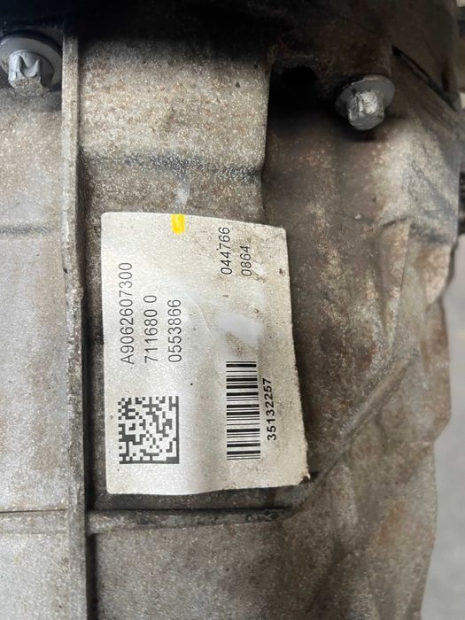 Caixa de velocidades Mercedes Vito 2.2/ 711680