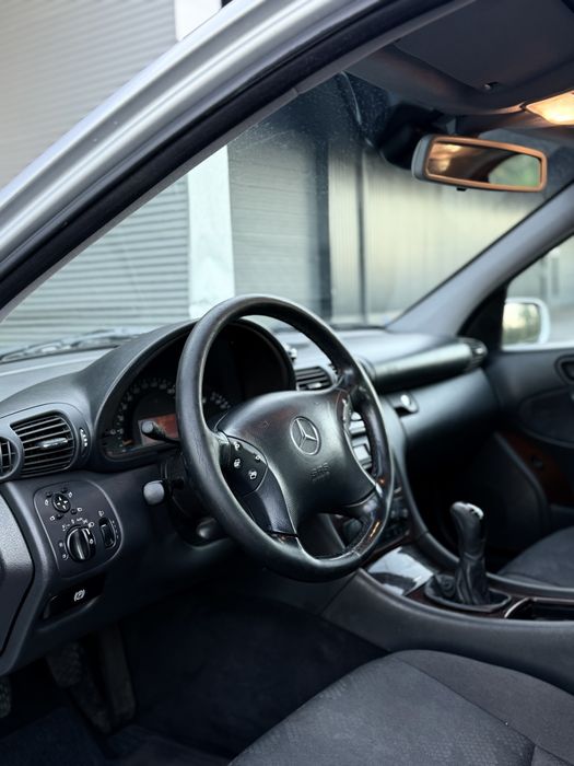 Mercedes-Benz C220 CDI Nacional