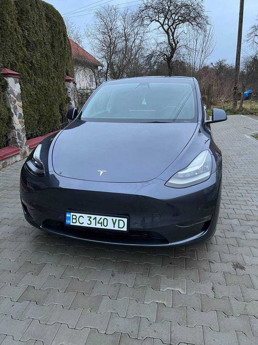 Tesla Model Y Long Range Dual Motor 82 kW