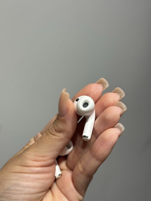 Навушники Apple AirPods Pro 2