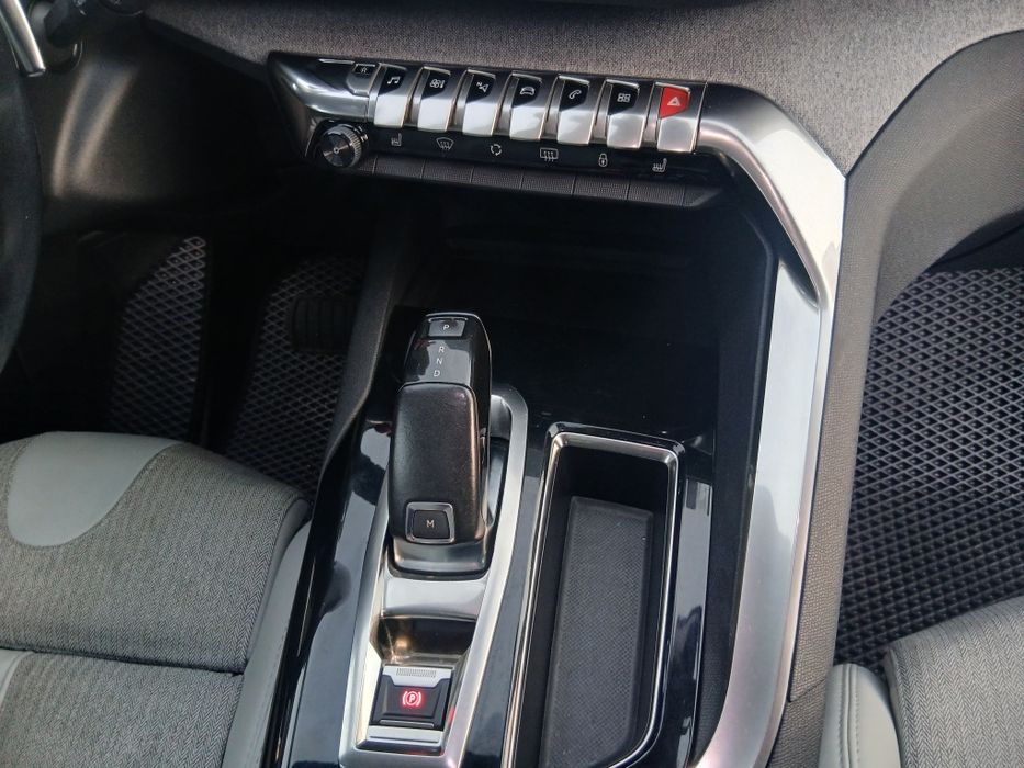 Авто в хорошому станні