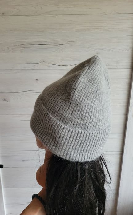 Śliczna ciepła czapka z angorą beanie jasnoszara