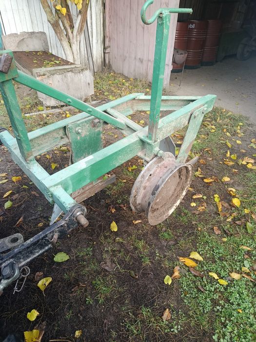 Продам плугі до трактора