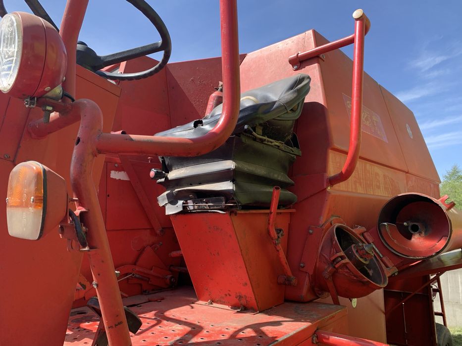 Комбайн Massey Ferguson 240 з Європи масей фергюсон 240, 206, 187