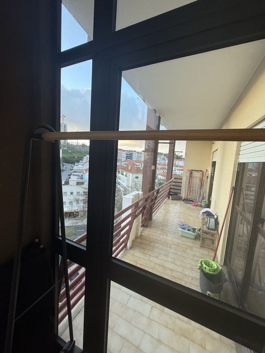 Cabide / charriott em ferro e madeira