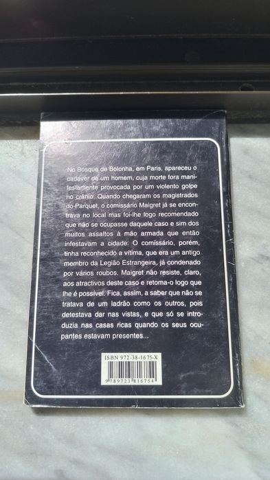 LIVRO Maigret e Ladrão Preguiçoso