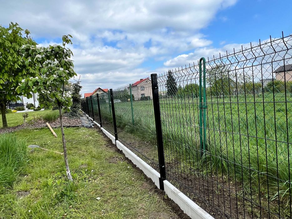 Ogrodzenie panelowe 3D 123 cm fi4 zestaw 100 mb.