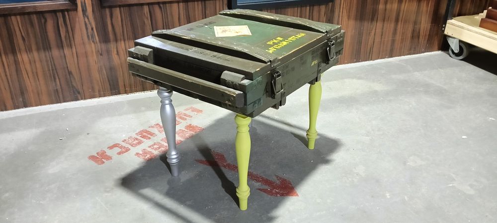 Loft militarne szafki design