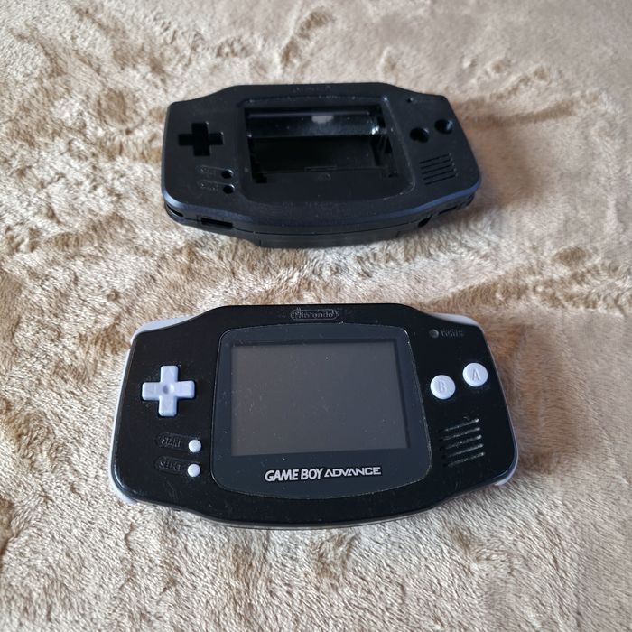 Nintendo Gameboy Advance + Obudowa