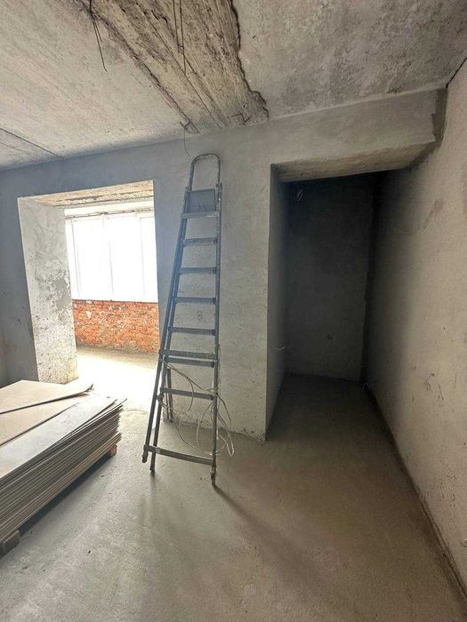 Продаж 3-х кім квартири в зданому будинку Богородчани