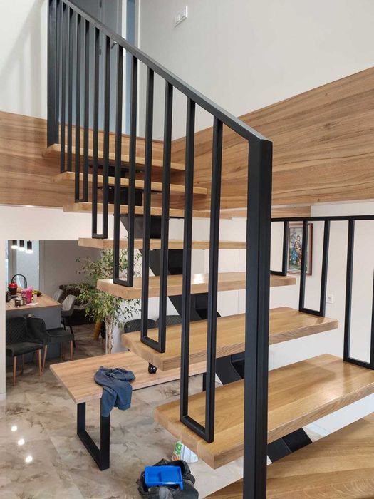 Виробництво  сучасних сходів.