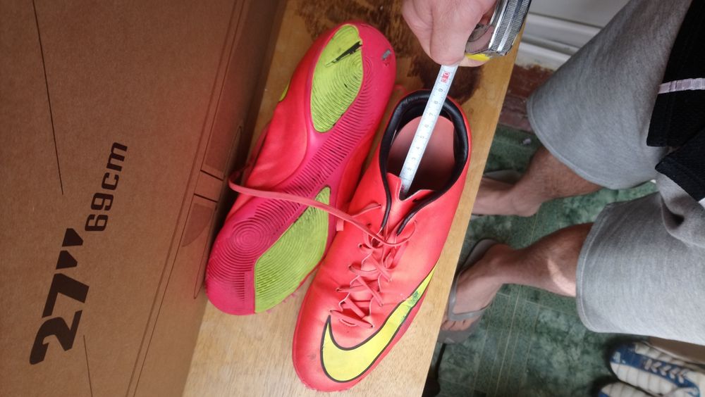 взуття Футбольне