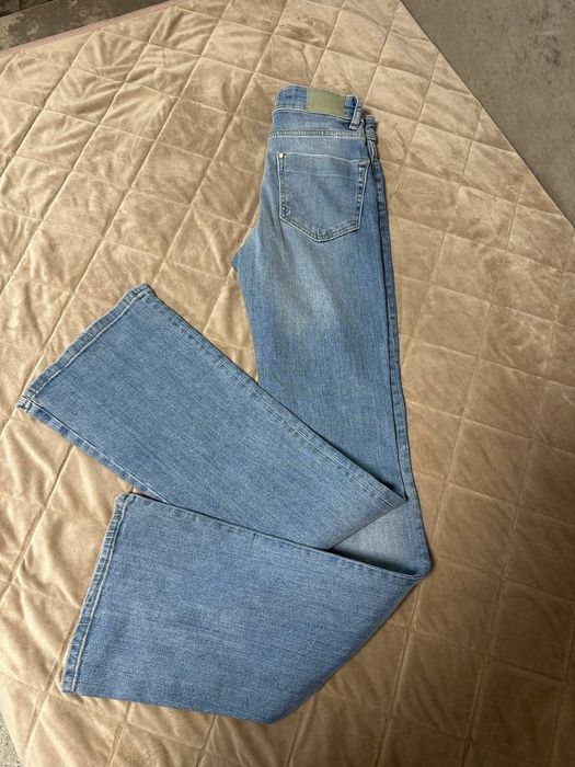 Джинси кльош жіночі Zara 34