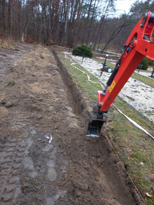 Usługa minikoparką oraz wywrotką