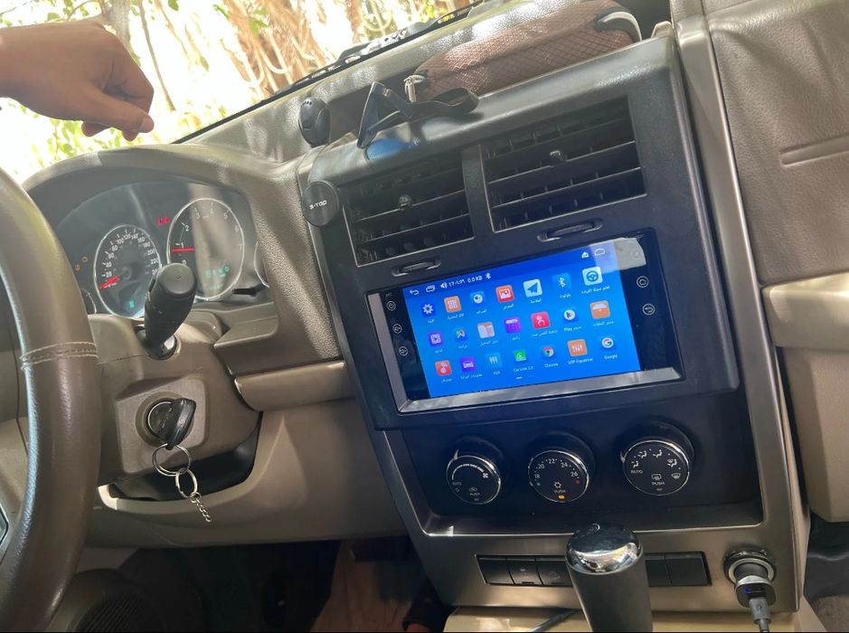 Rádio Android 14 com GPS Jeep Wrangler, Cherokee, Compass (Artigo Novo