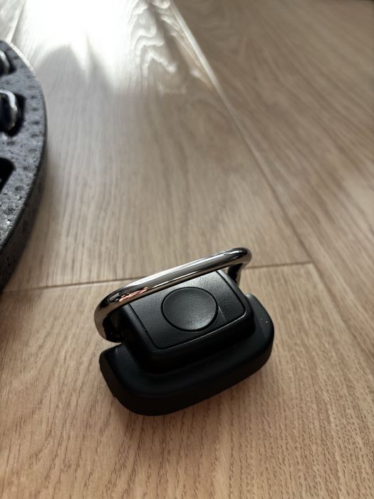 Uchwyty do listw bagaznika Audi