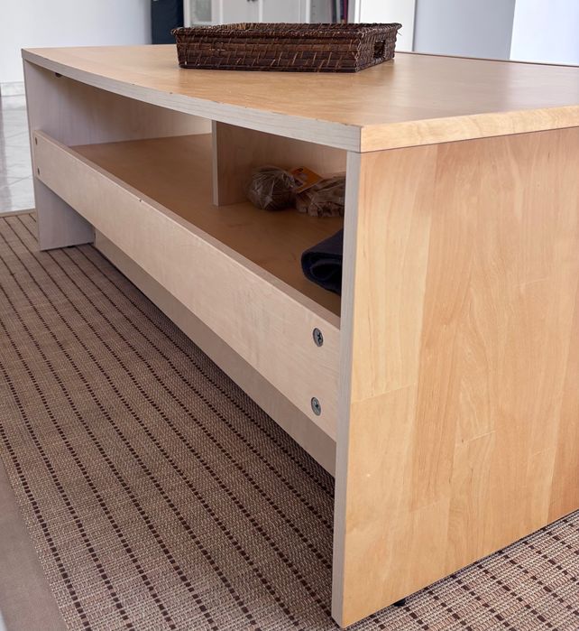 Mesa para televisão ou sala