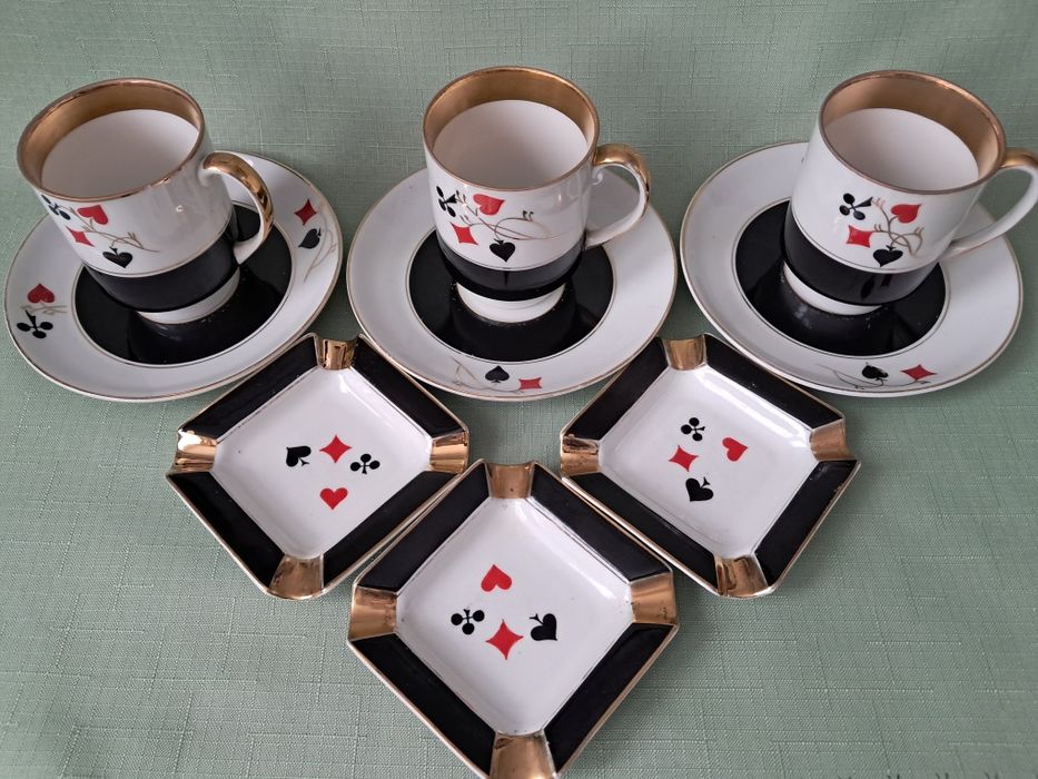 Ćmielów zestaw elementów z serwisu brydżowego