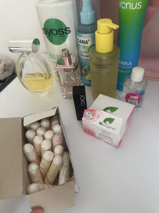 Kosmetyki+ kosmetyczka