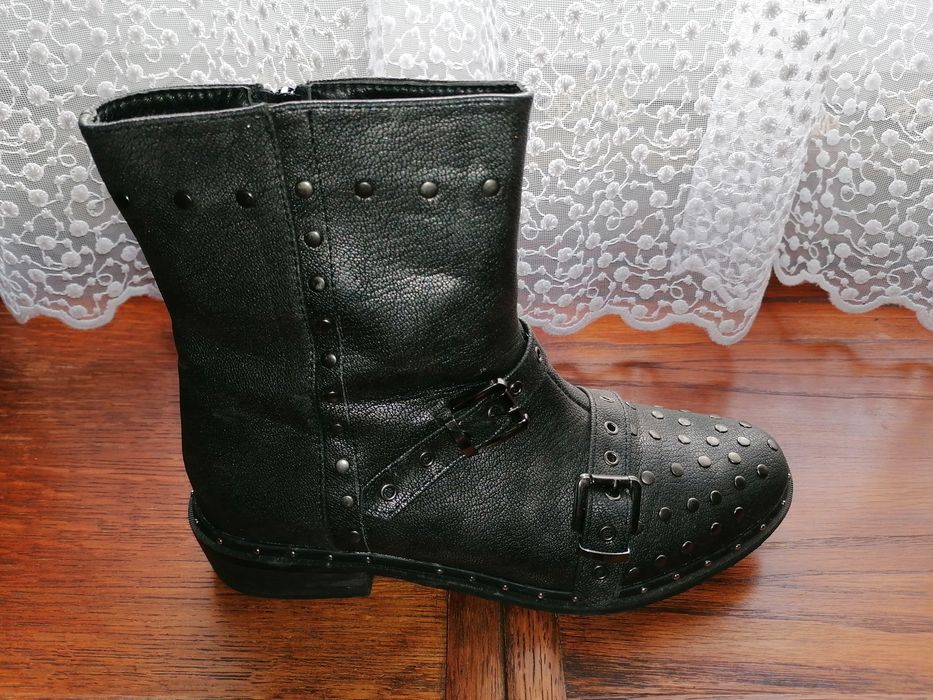 Sztyblety damskie R. 40,Nówka