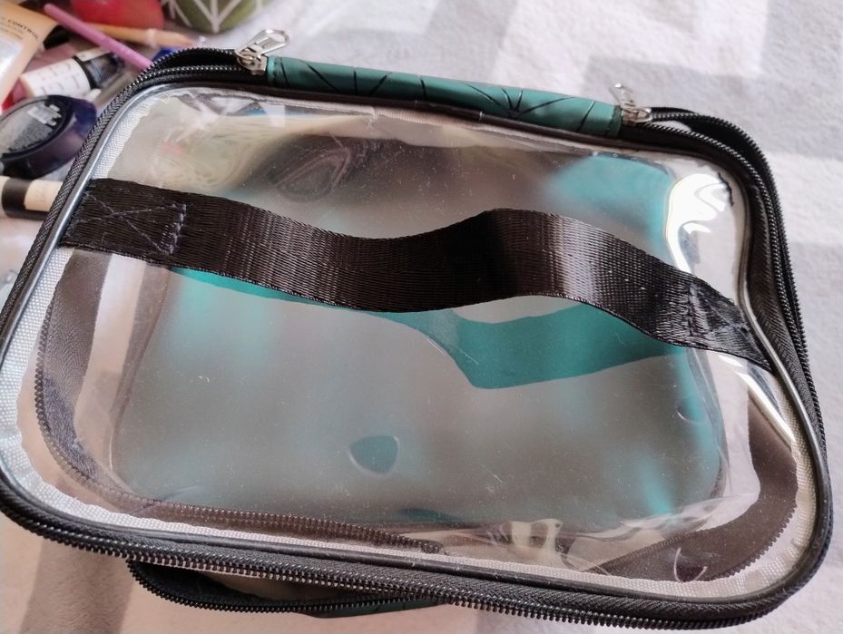 Косметичка велика