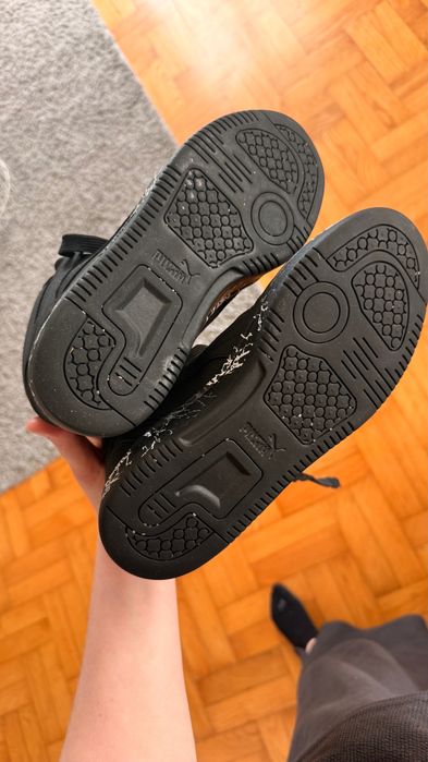 Продам осінні кросівки Puma Men's Rebound Layup Sneaker Black Black White