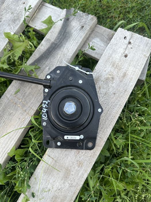 Кріплення запасного колеса lexus rx 2015-2022рік,6406000