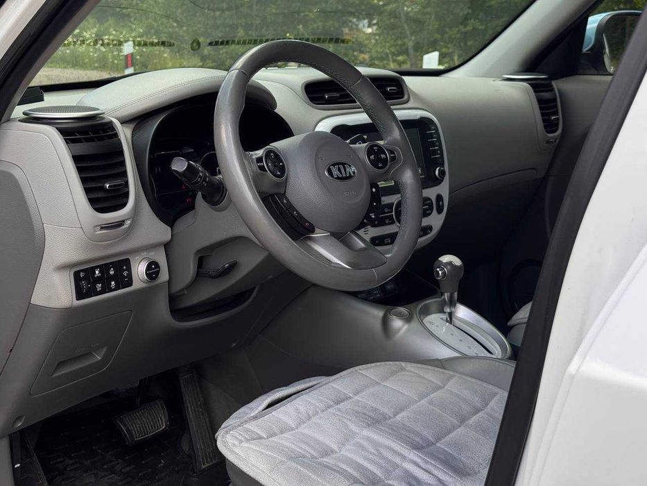 Продам електромобіль KIA SOUL EV 2016