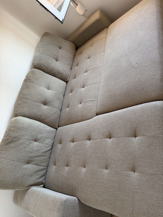 Sofa cama revertivel  com bau 3 meses de uso como novo