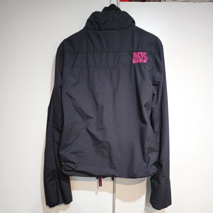 Kurtka wiatrówka superdry