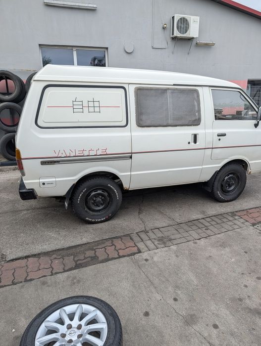 Nissan vanette 2.3 d