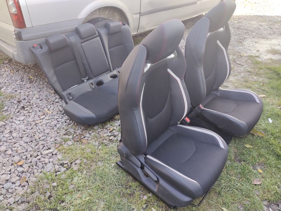 Автосидіння TOYOTA COROLLA E21 GR SPORT шкіра