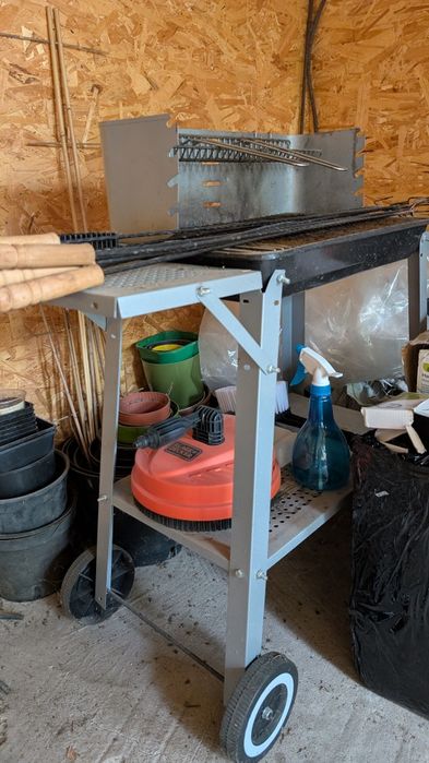 Grill ogrodowy węglowy z półką wózek mobilny