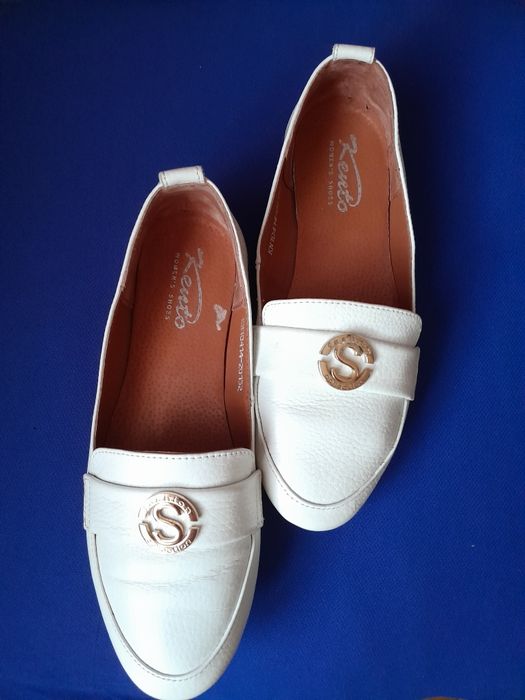 Жіночі шкіряні туфельки