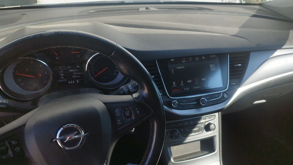 Opel astra k diesel — photo 3