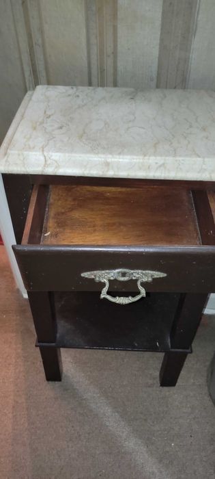 Camiseiro com pedra mármore